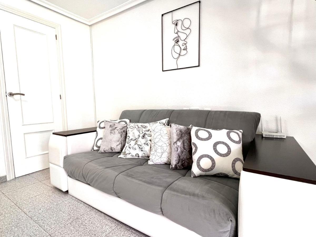 Holiday Penthouse Jardin Torrevieja Bagian luar foto